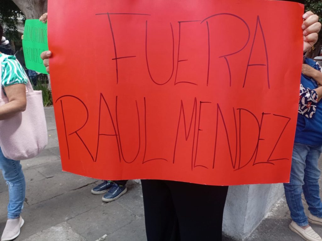Señalan a Ramón Raúl Méndez por sus acciones contra comerciantes.