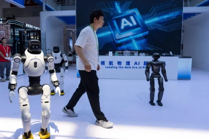 Robots de la empresa china Lens